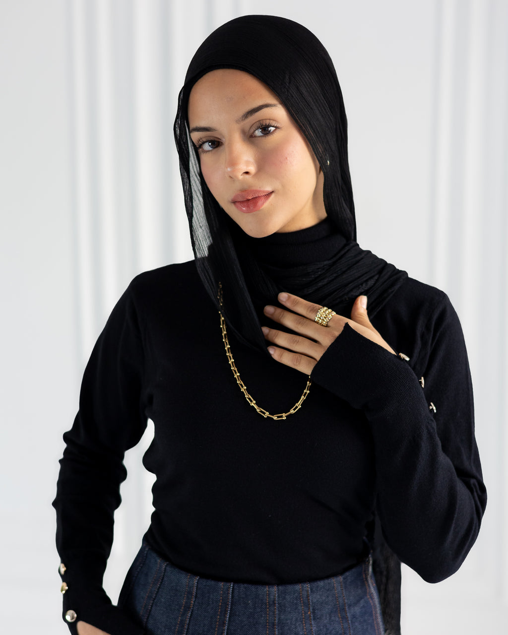 Everyday High-Neck Pullover in Black